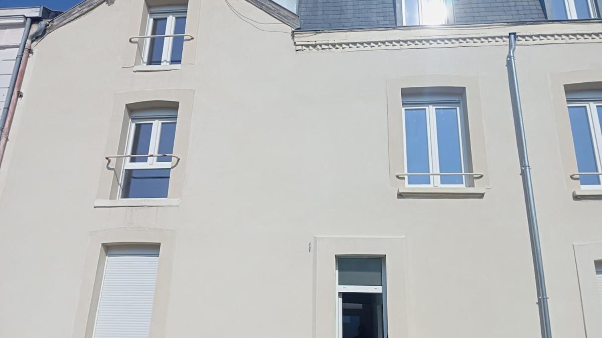 Grand Neuf Au Calme * Reims